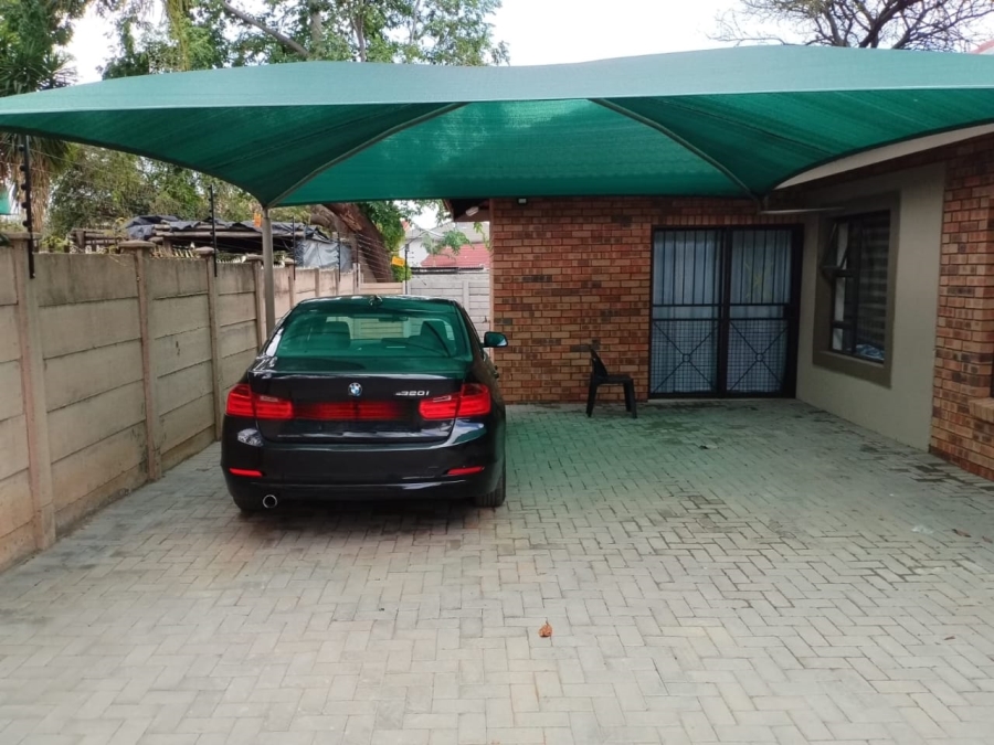3 Bedroom Property for Sale in Oos Einde North West
